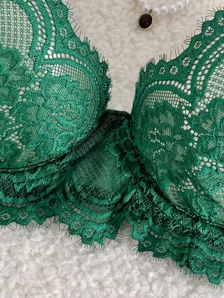 Dark Green Lace 2-Piece Set .