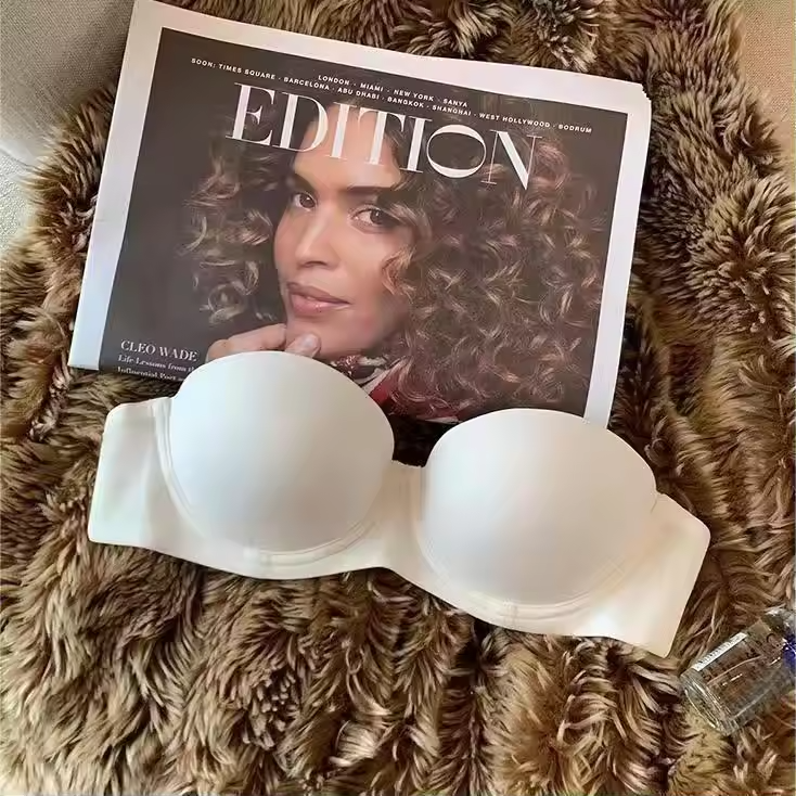 Seamless 1/2 Cup Push-Up Bra.
