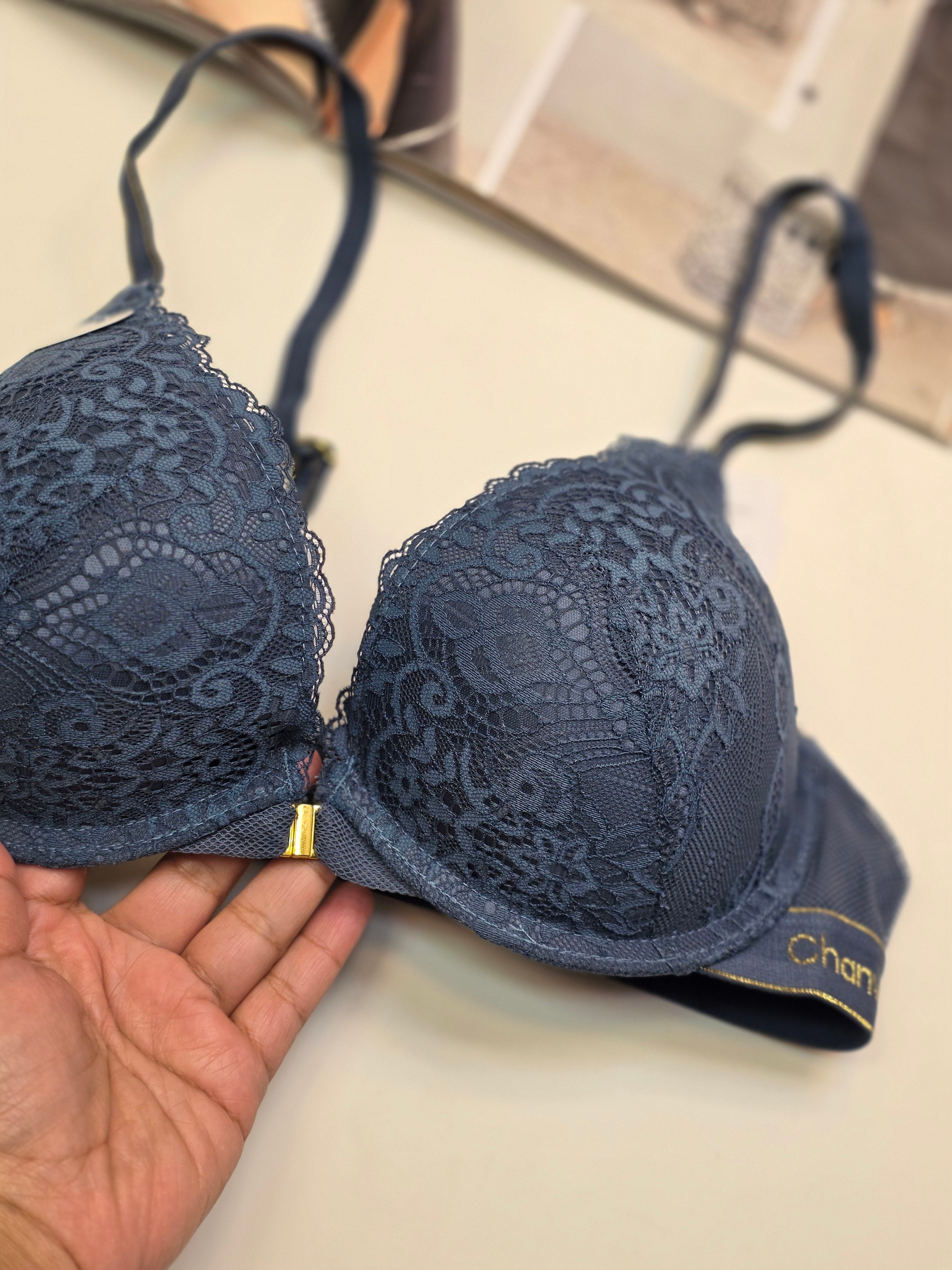 Front Buckle  Double Padded Full Coverage Bra.